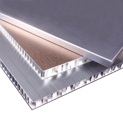 kaufen Anodisierte / PVDF-beschichtete geschwungene Aluminium-Honeyballplatte online manufacture