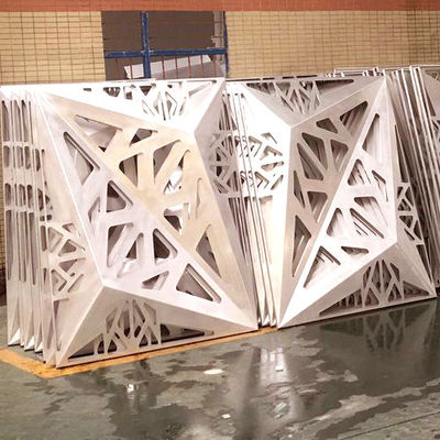 kaufen Perforierte 3D-protuberante Aluminiumverkleidungsplatten für stilvolle Gebäudefassadendekoration online manufacture