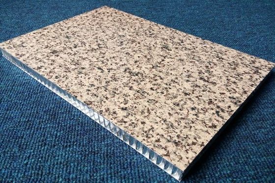 Aluminium-Honeyball-Panels kundenspezifisch Standardzellgröße Aluminium-Honeyball-Panel / Aluminium-Sandwich-Panel