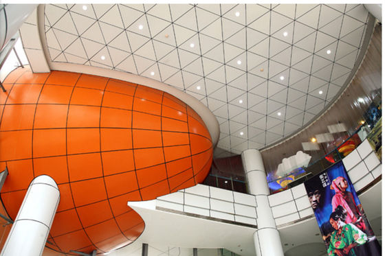 Aluminium-Außenwandfassaden mit geschnitztem Design Perforationsblechmetall feuerfeste Spiegelveredelung
