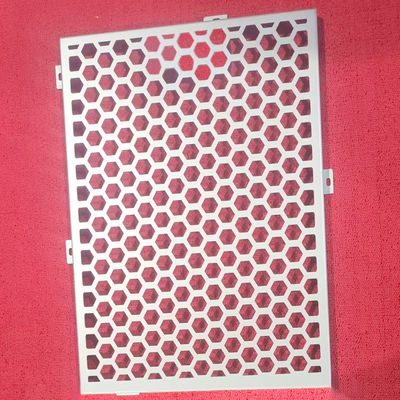 Hexagonale Hohlmuster Perforierte Aluminiumwandverkleidung und Gebäude Dekorationsmaterial