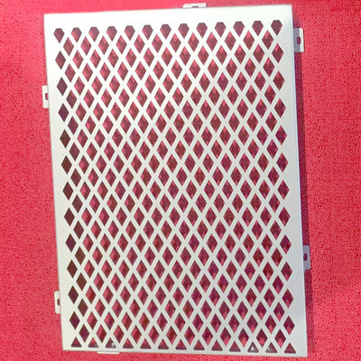 CNC-Maschine durchbohrte Aluminiumwandverkleidung mit kundenspezifischen Mustern für Fassadenwandverkleidung und Dekoration