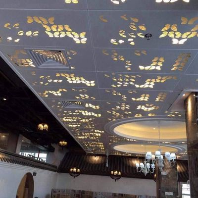 Fabrikpreis Außenwandverkleidung Festfarbe Innere und Außenarchitektonische Legierung Vorhangwand Holz Aluminiumfurnier
